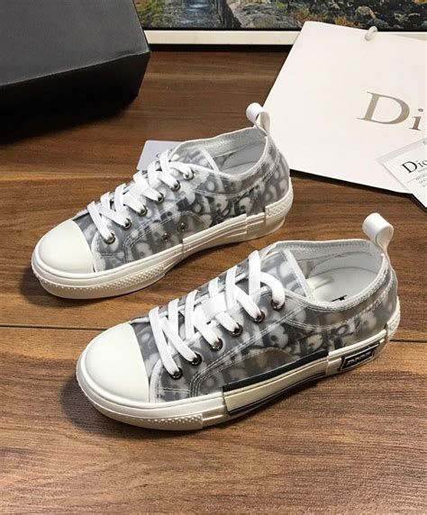 low top dior sneakers